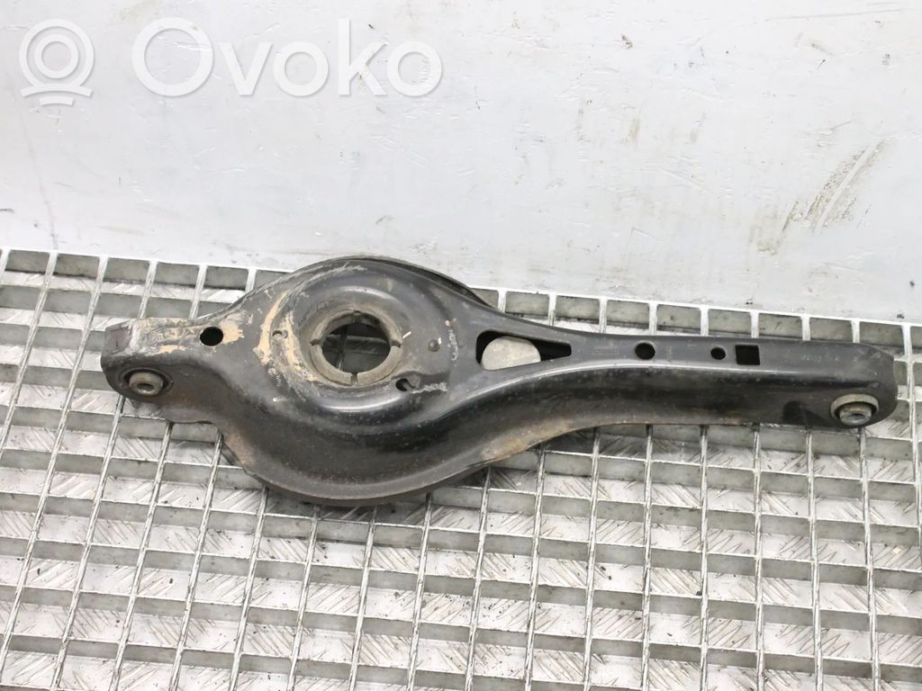 Ford Kuga II Plaukti un sviras 
