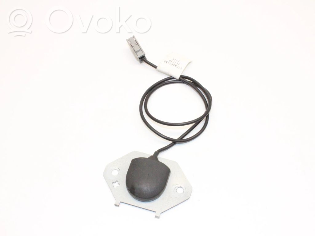 Chrysler 300 - 300C GPS-pystyantenni 
