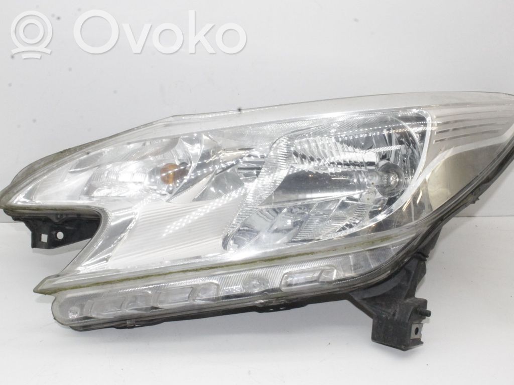 Nissan Note (E12) Priekinis žibintas 