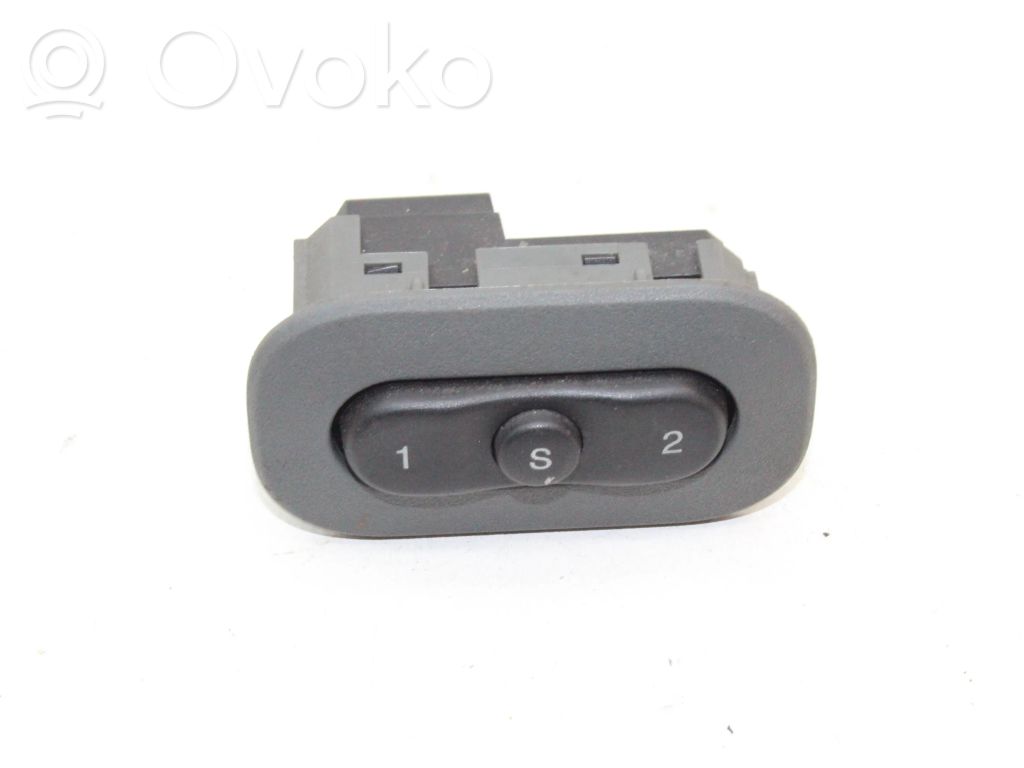 Jeep Grand Cherokee (WK) Seat control switch 