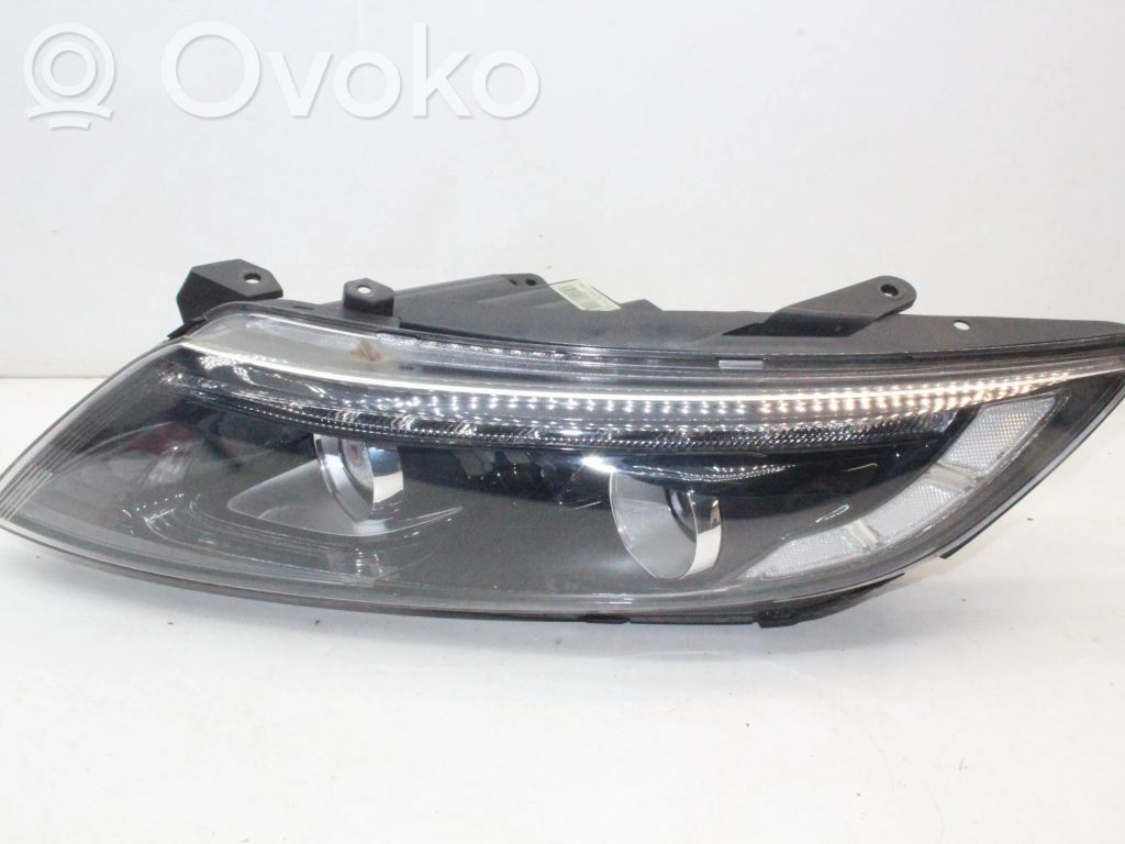 Scheinwerfer   921012T549