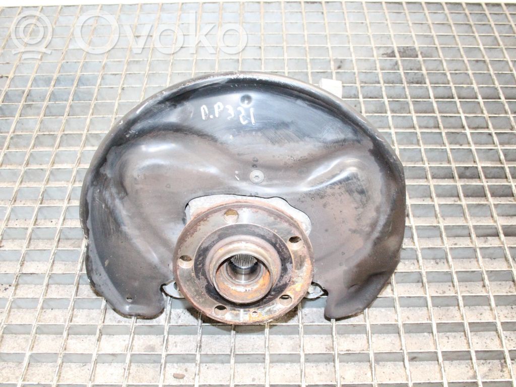 Cubo de rueda delantera