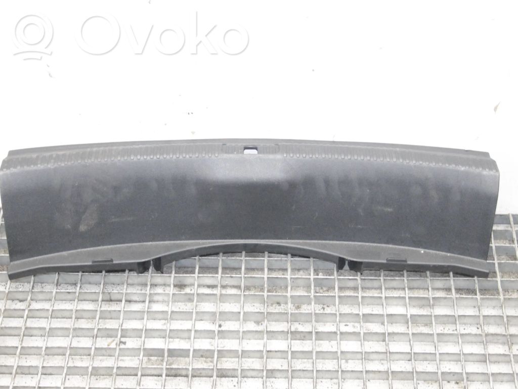 Audi A5 Ramă laterală consolă centrală spate 