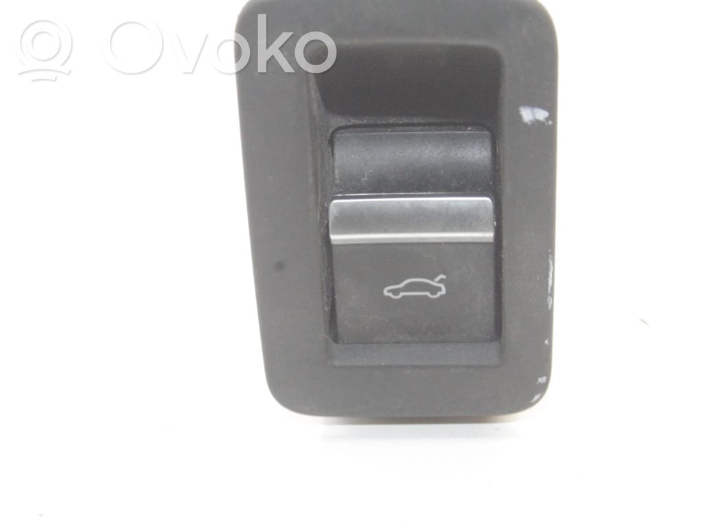 Botón interruptor de maletero abierto   4M0959831A