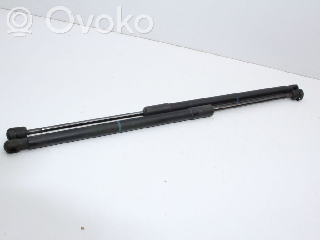 Skoda Superb B8 (3V) Amortizor hayon 