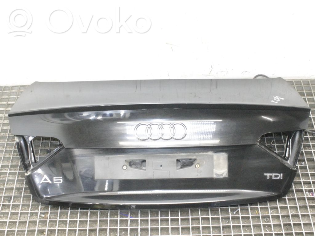 Audi A5 8T 8F Aizmugurējais pārsegs (bagāžnieks) 