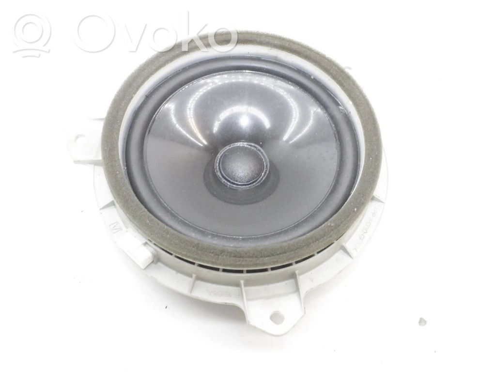 Lexus CT 200H Altoparlante portiera posteriore