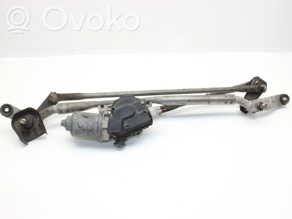 Toyota GT 86 Etupyyhkimen vivusto ja moottori 