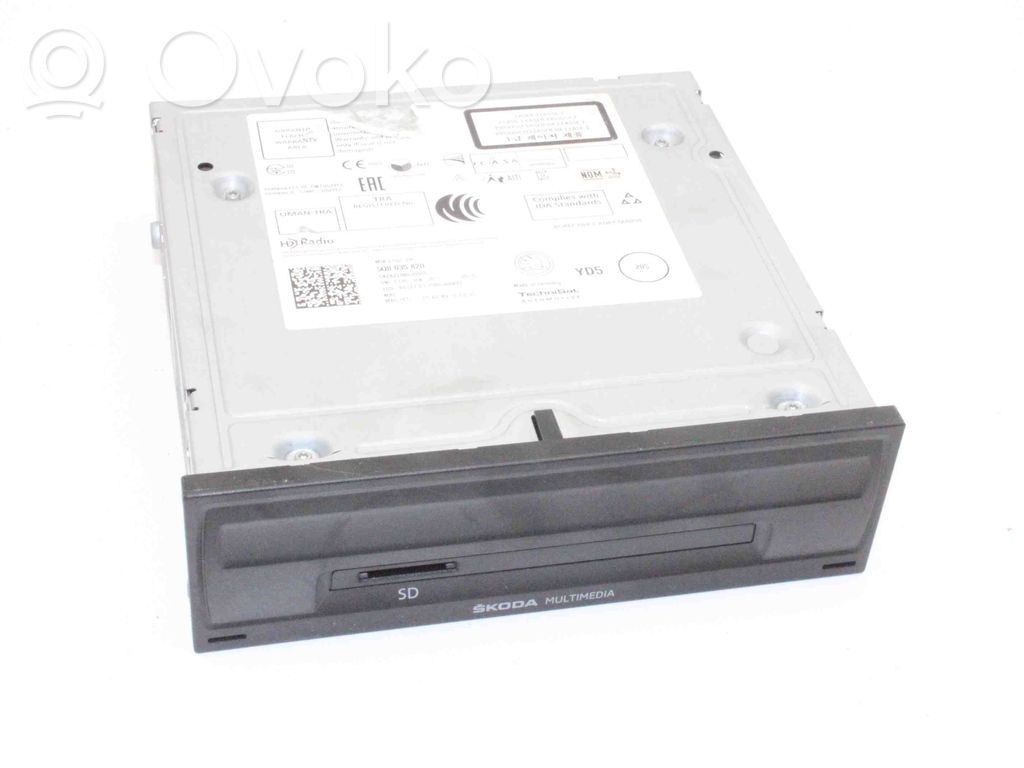 Skoda Fabia Mk3 (NJ) Panel / Radioodtwarzacz CD/DVD/GPS 