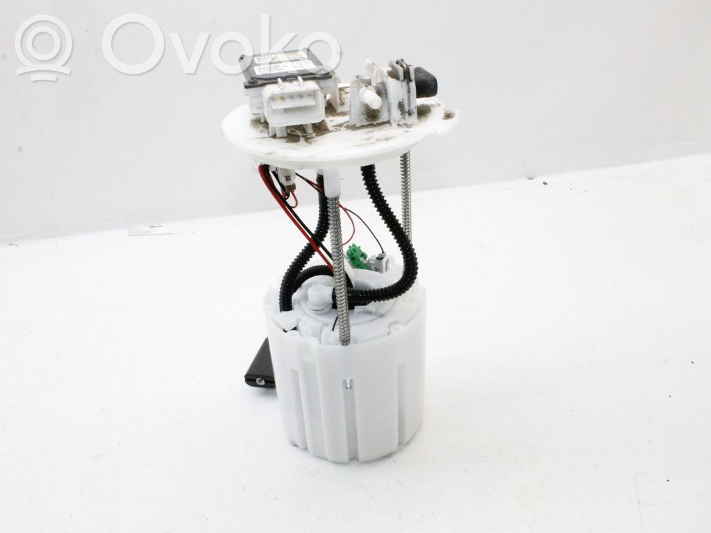 Bomba interna de combustible   33040CZ000,31110CZ000
