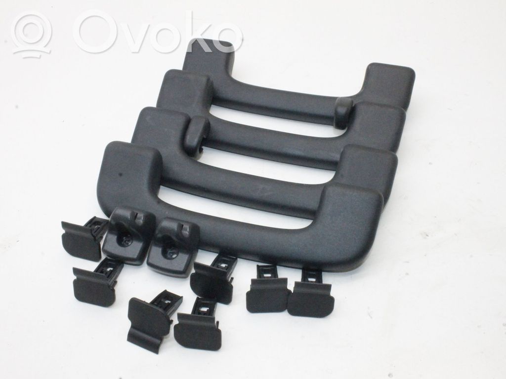 Ford Kuga III Un set di maniglie per il soffitto 