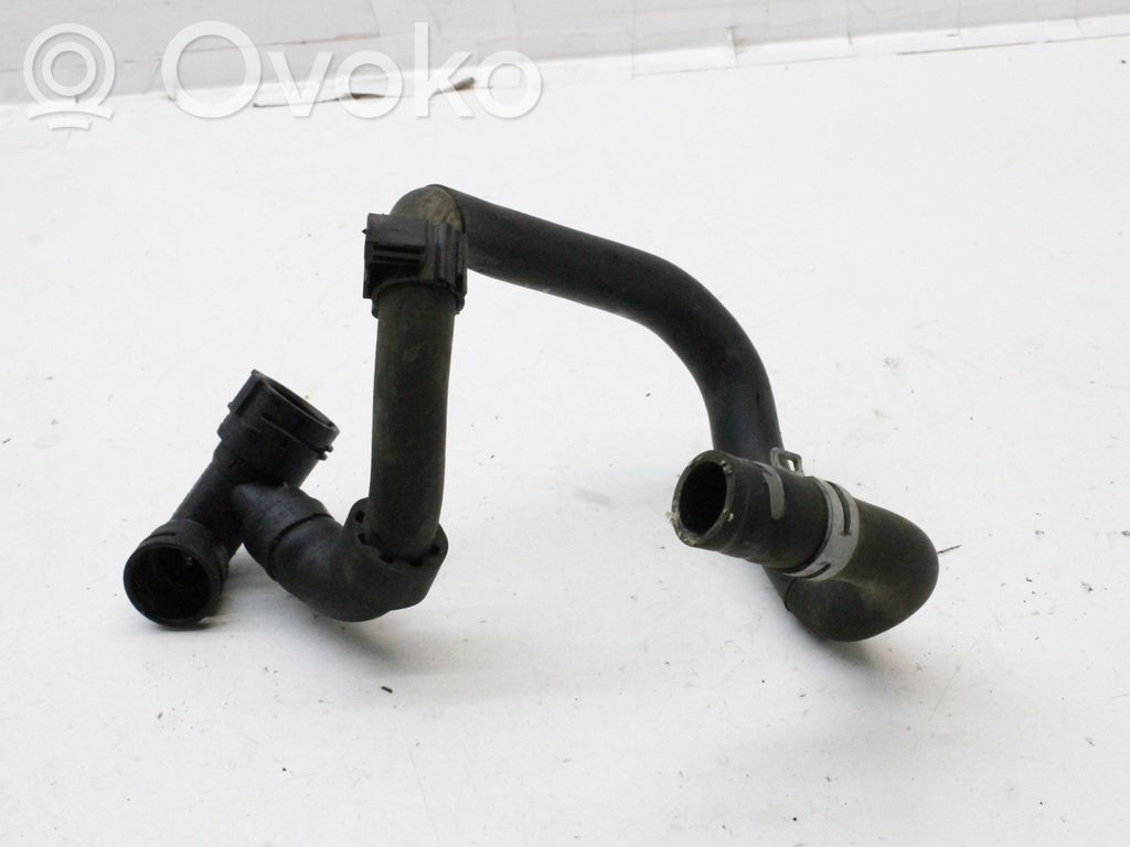 Cupra Born Tubo flessibile del liquido di raffreddamento del motore 