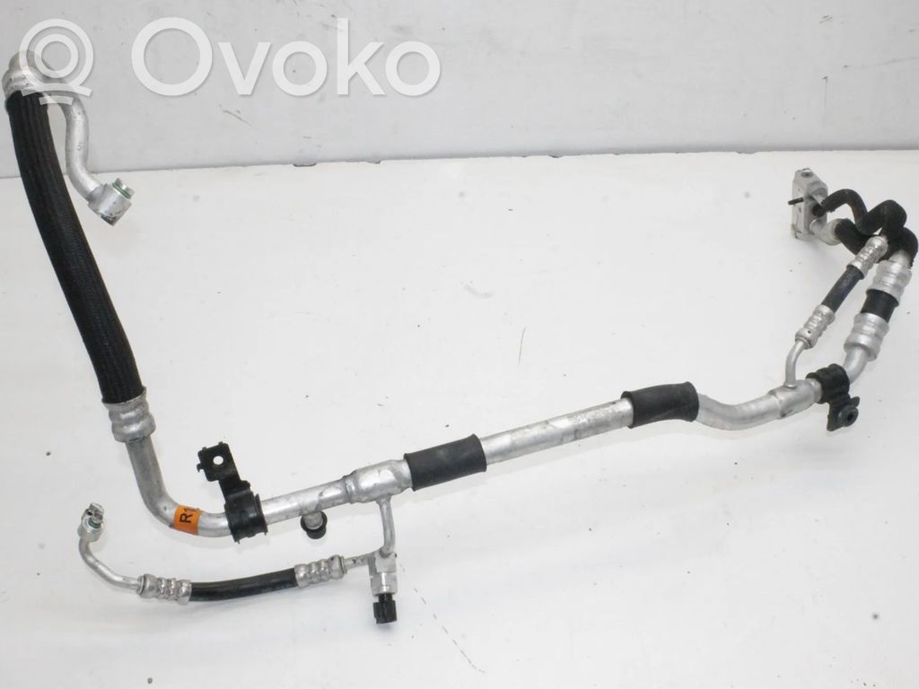 Hyundai i30 fastback Tubo flessibile aria condizionata (A/C) 