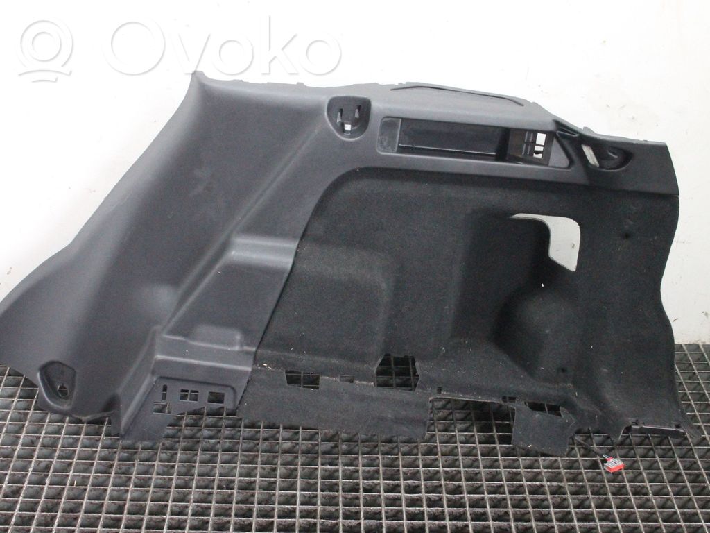 Land Rover Discovery Sport Boczek / Tapicerka / bagażnika 