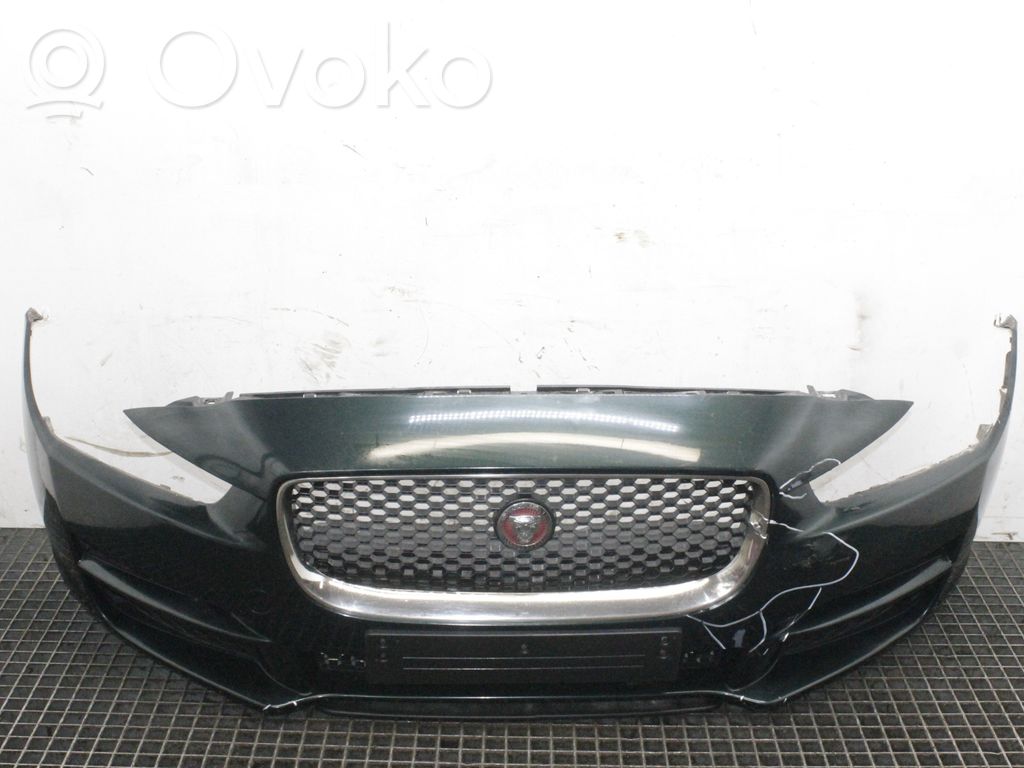 Jaguar XE Parachoques delantero 