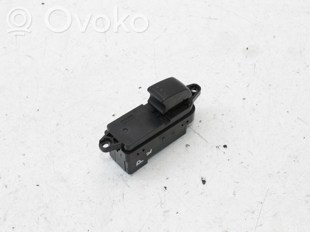 Mazda CX-7 Electric window control switch 