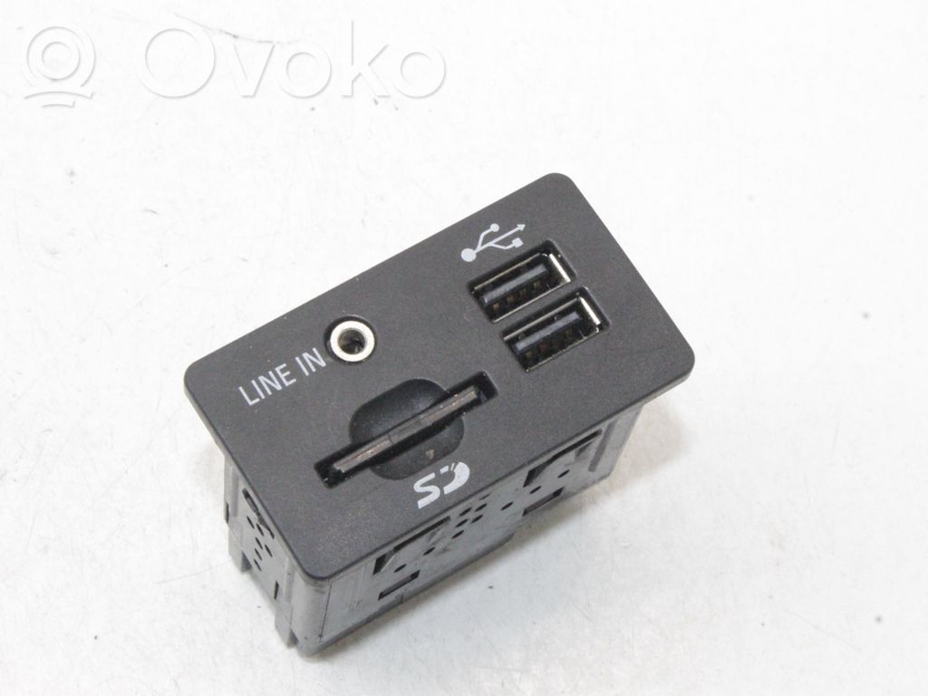 Ford Ranger AUX in-socket connector 