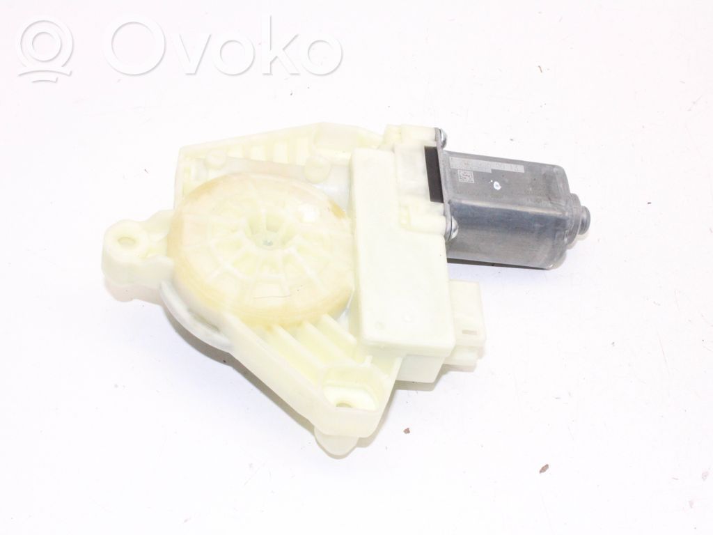 Mercedes-Benz C W205 Silnik regulatora szyby drzwi przednich