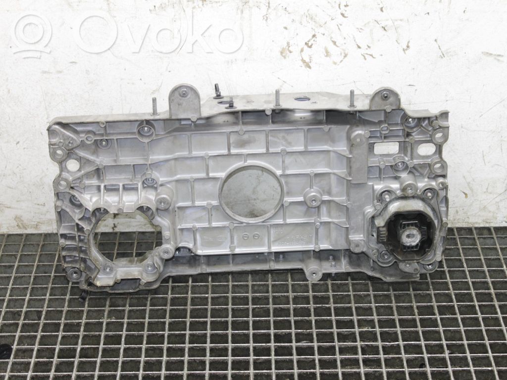 Engine mounting bracket   J9D3002A68A