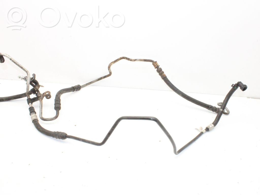 Ohjaustehostimen letkusto   31280864