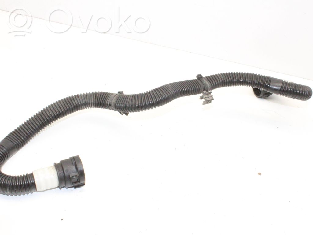 Engine coolant pipe/hose   107760100C