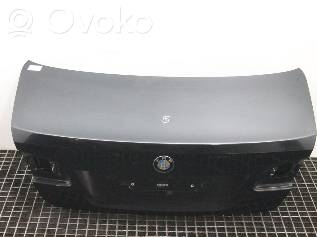 BMW 3 E92 E93 Задняя крышка (багажника) 