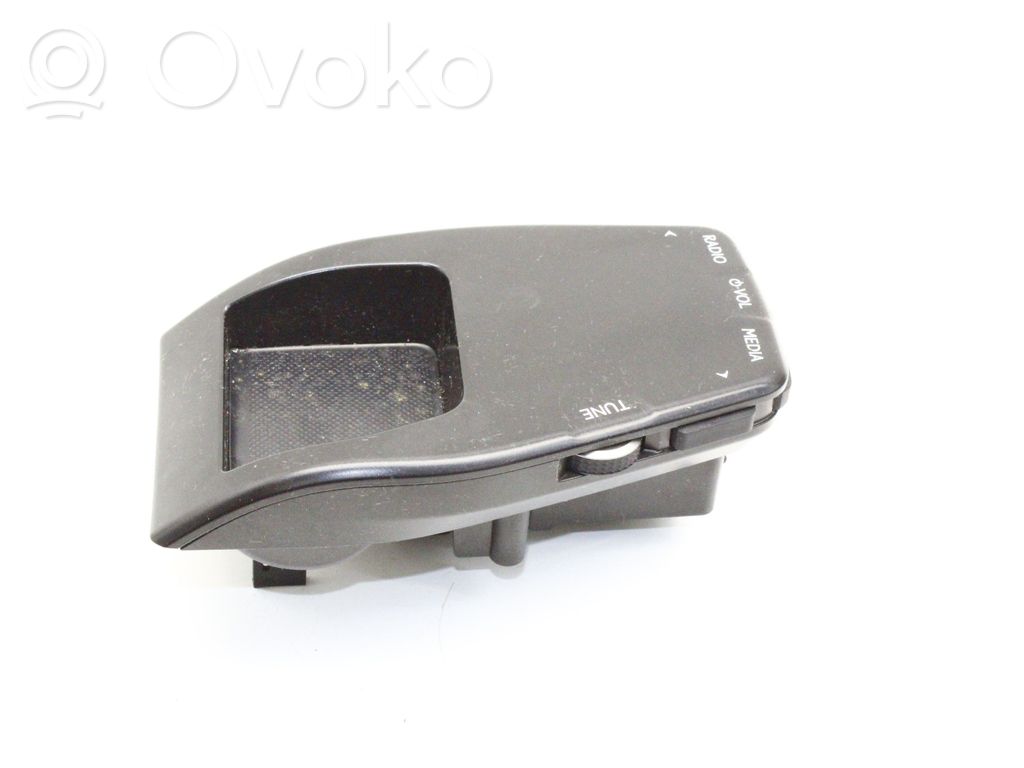 Mando de control del sonido   8617076020