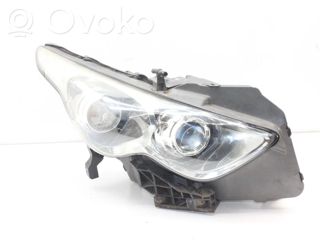 Lampa przednia