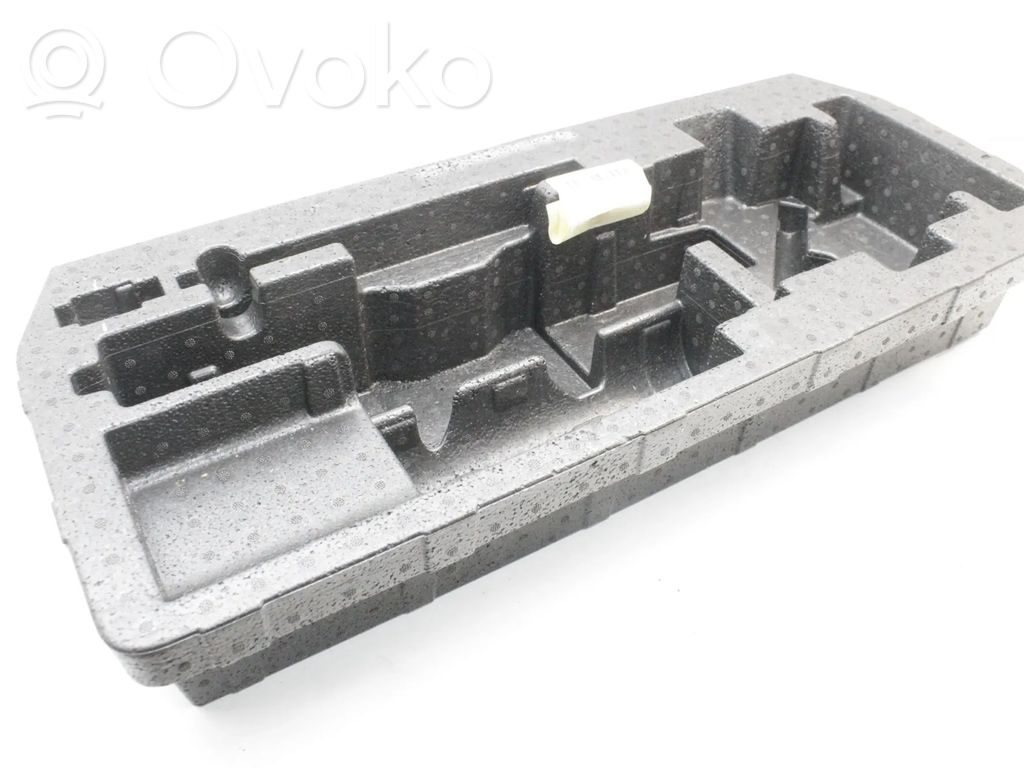 Other trunk/boot trim element   4KE012113A