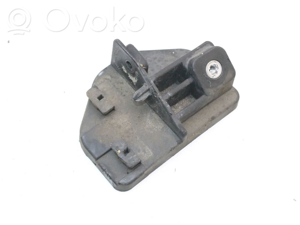 Etupuskurin kannake   BK2117K543AAW