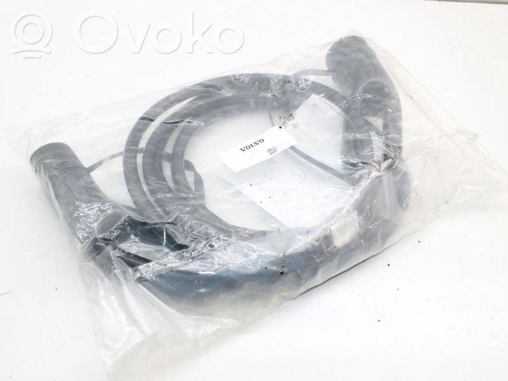 Volvo EX30 Kabel do ładowania samochodu elektrycznego 