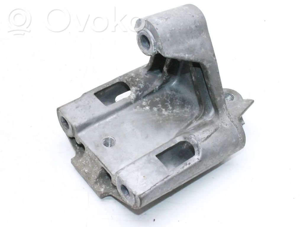 Nissan NV200 Halterung Lager Motor 