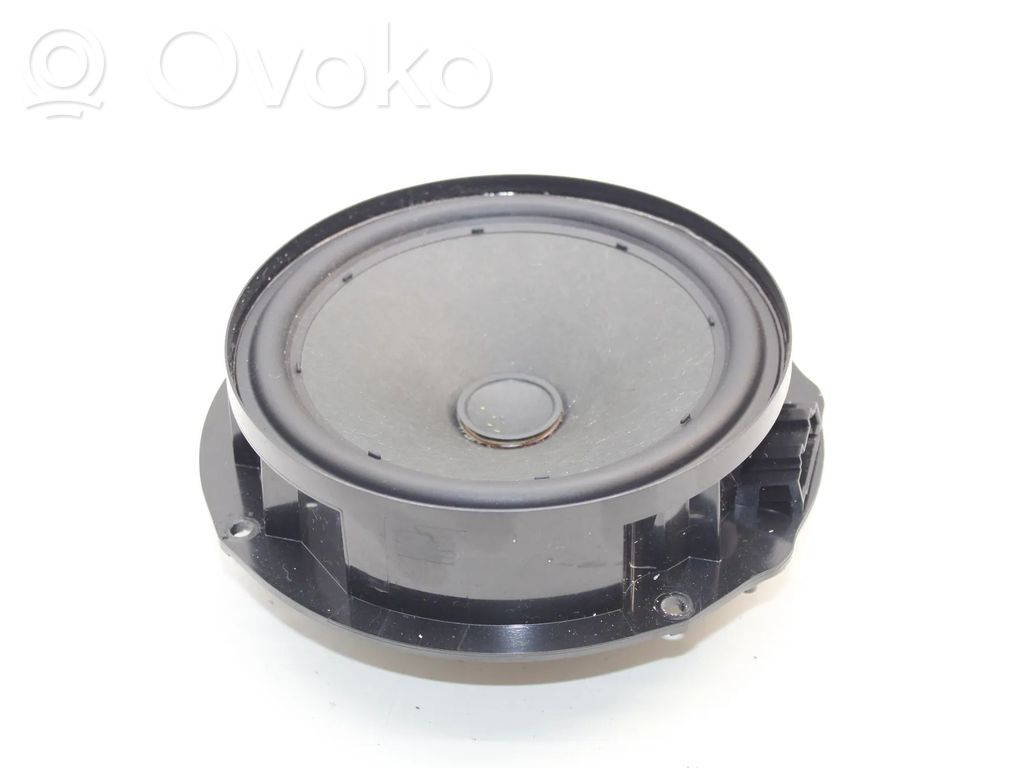 Volkswagen Taigo Enceinte de porte arrière 