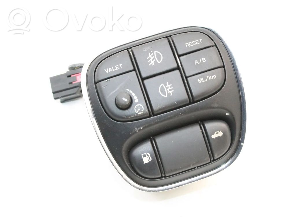 Un conjunto de interruptores   5W9311654D
