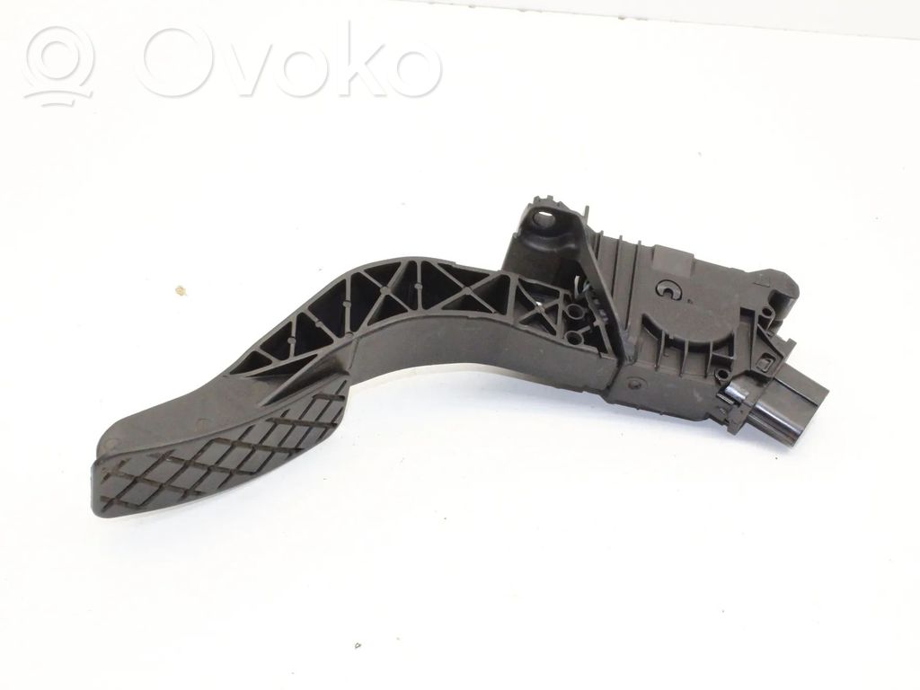 Pedale dell’acceleratore   2Q2723503A