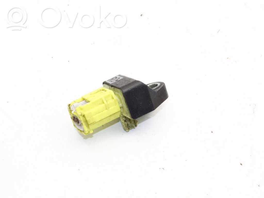 Toyota Yaris XP210 Airbagsensor Crashsensor Drucksensor 