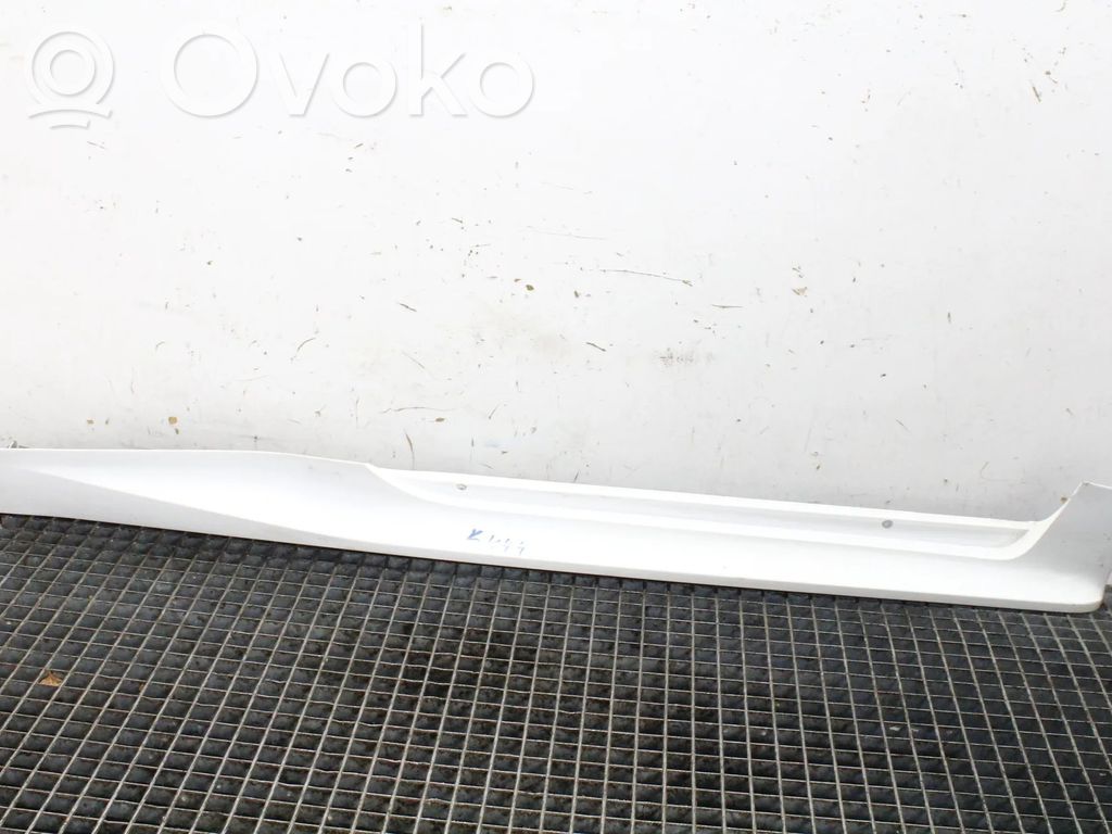 Toyota Yaris XP210 Sottoporta 