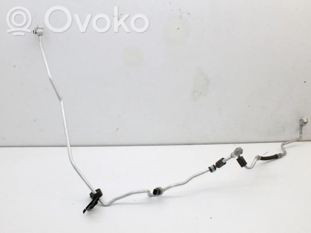 BMW 2 F46 Conductă/furtun aer condiționat (A/C) 