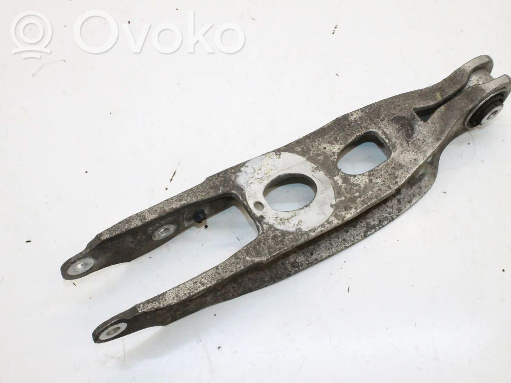 Audi A4 S4 B9 8W Braccio di controllo sospensione posteriore superiore/braccio oscillante