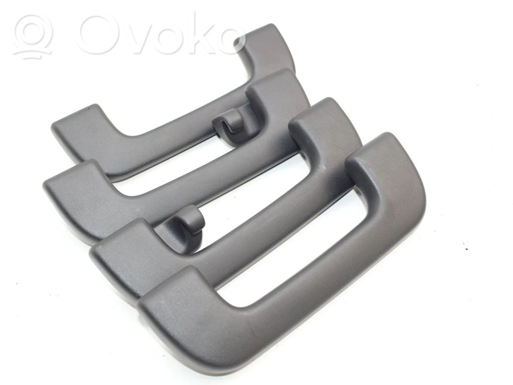 Audi A4 S4 B9 8W Un set di maniglie per il soffitto