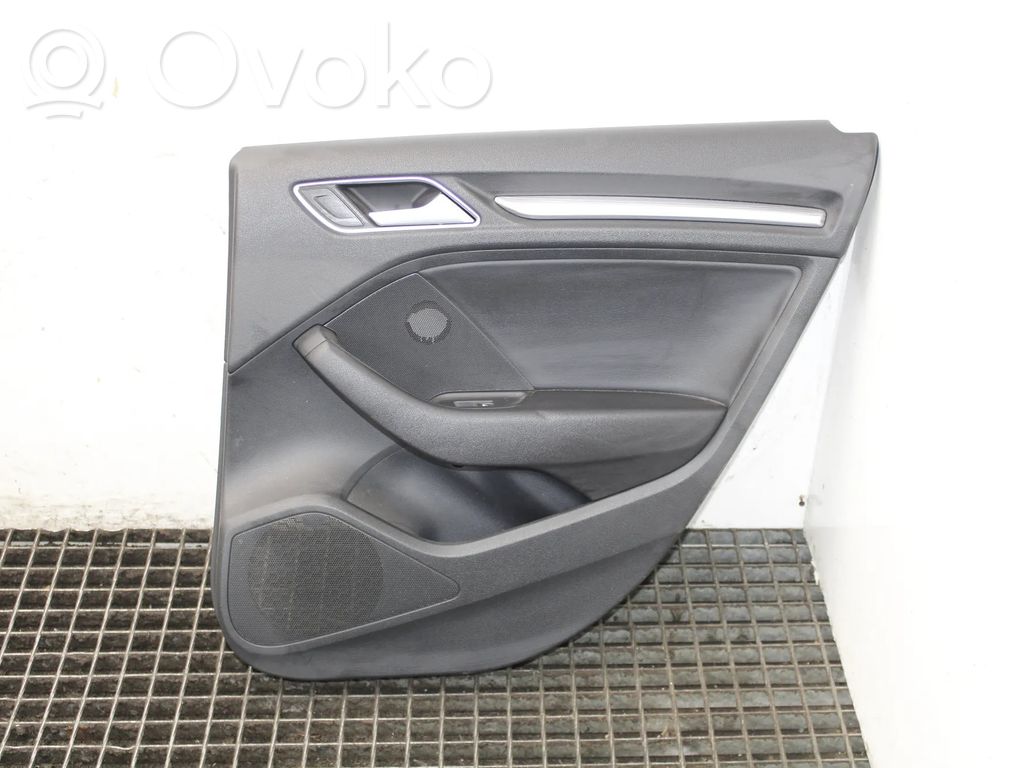 Audi A3 S3 8V Verkleidung Tür hinten 