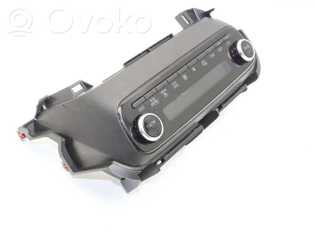 Toyota Yaris XP210 Interrupteur ventilateur
