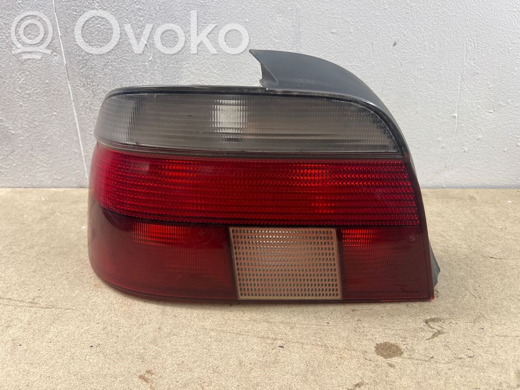 BMW 5 E39 Galinis žibintas kėbule 