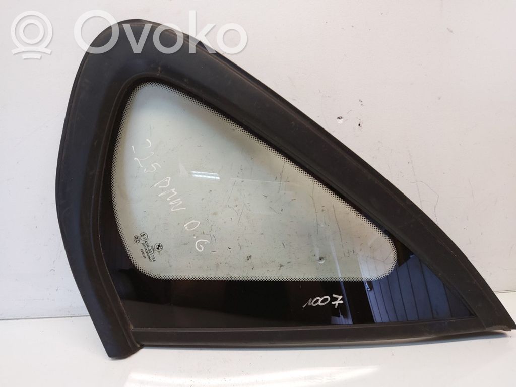 BMW 2 F45 Geam lateral spate 