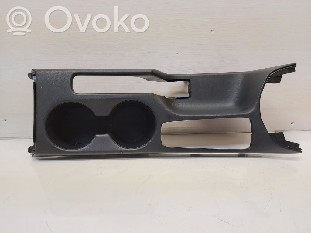 Mazda 2 Cup holder front 