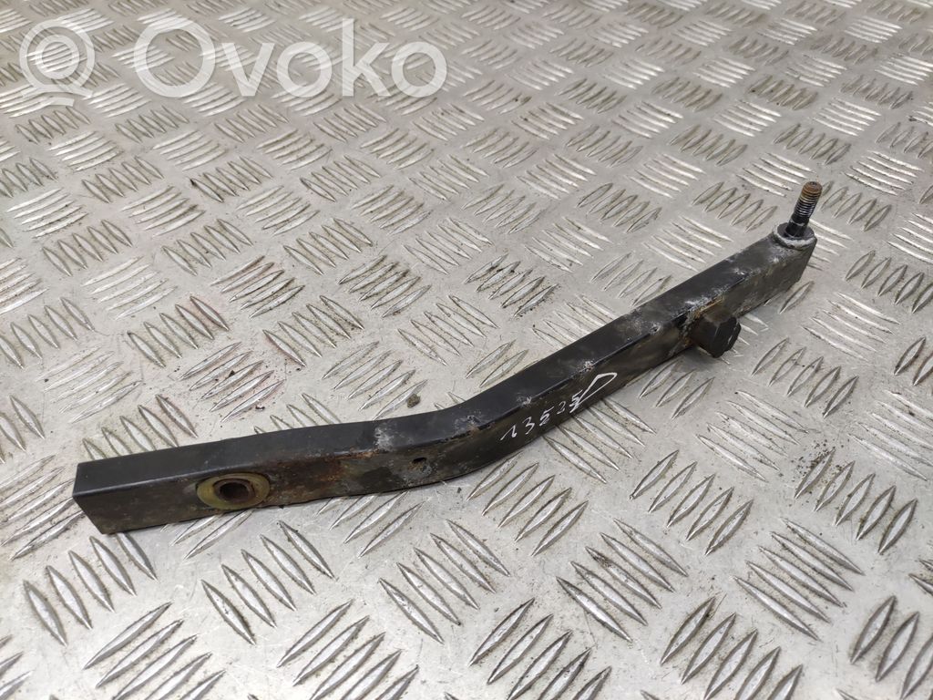 Audi A4 S4 B8 8K Fender mounting bracket 