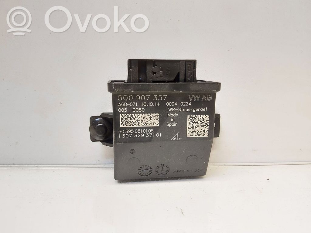 Light module LCM   5Q0907357