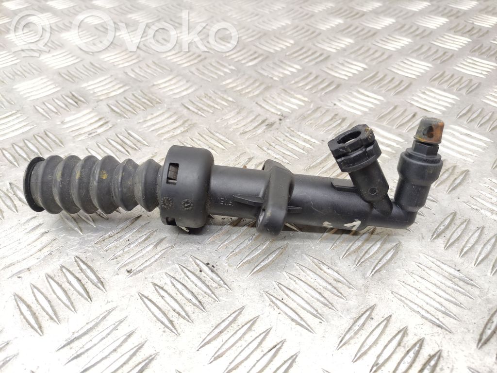 Citroen C5 Kytkimen apusylinteri 