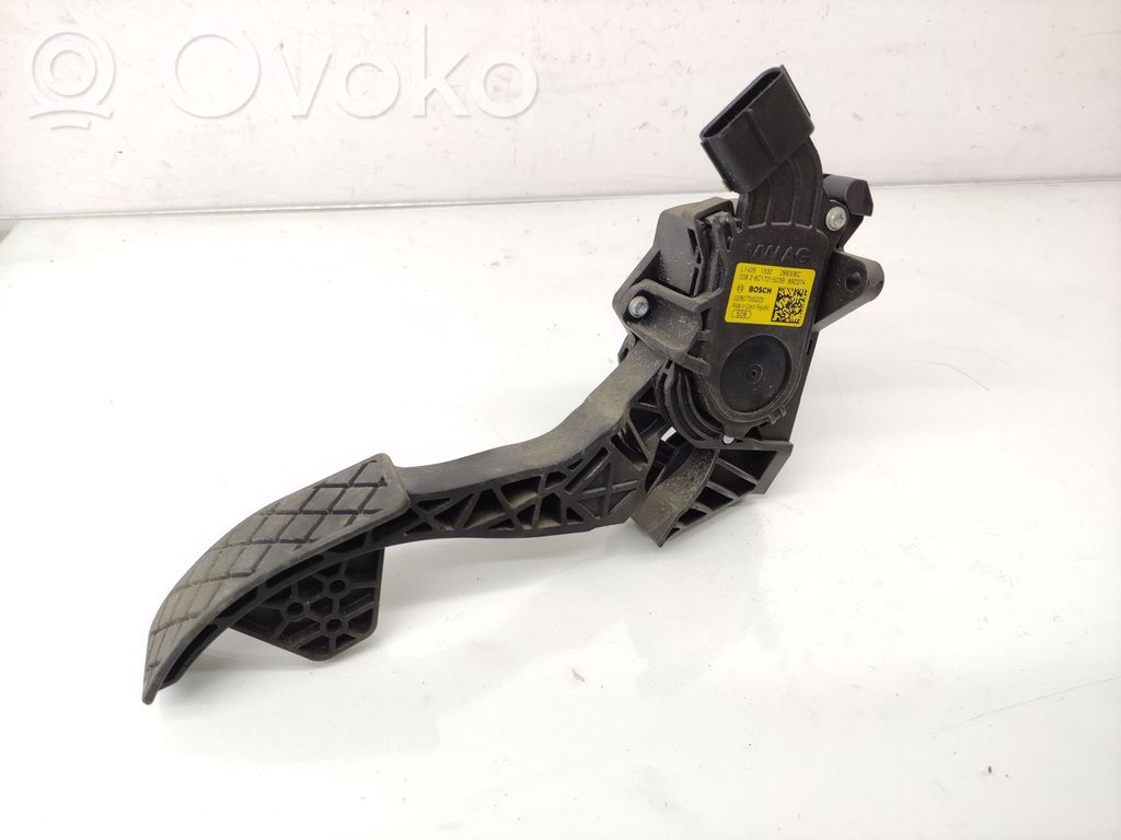 Volkswagen Polo V 6R Accelerator throttle pedal 