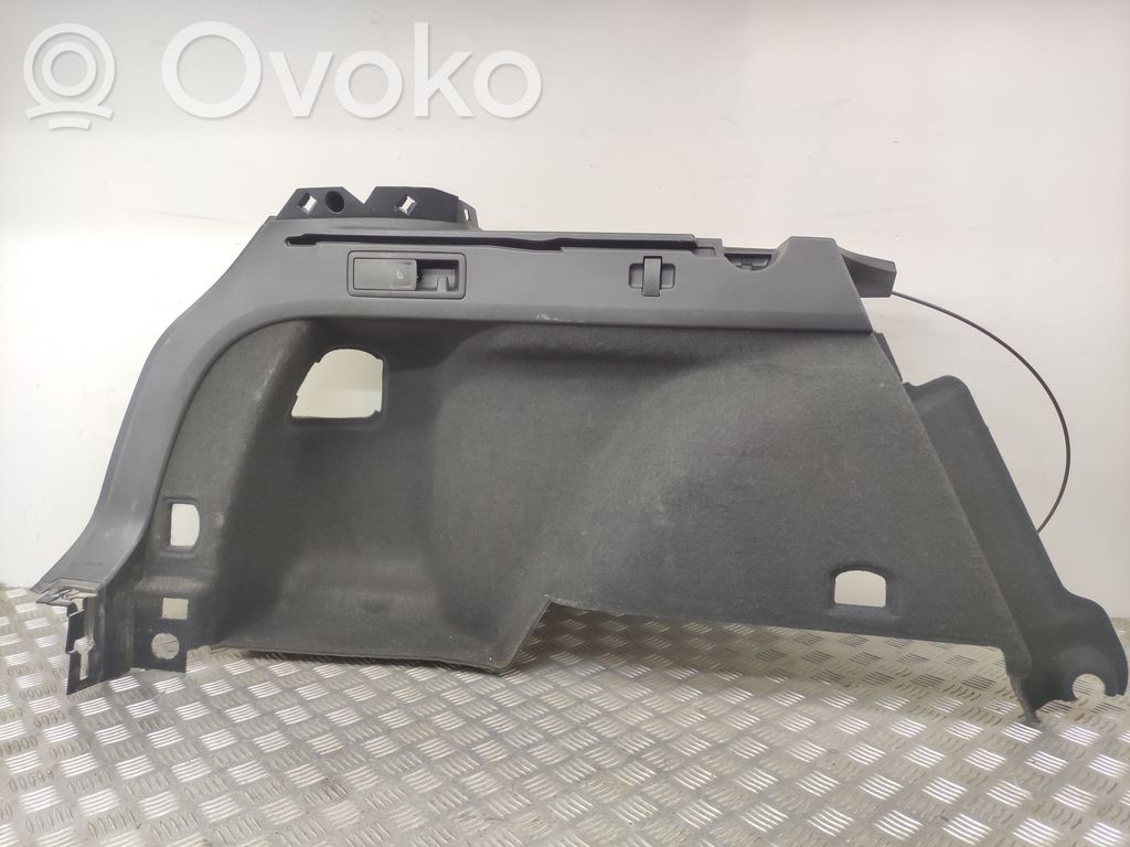 Volkswagen PASSAT B8 Boczek / Tapicerka / bagażnika 